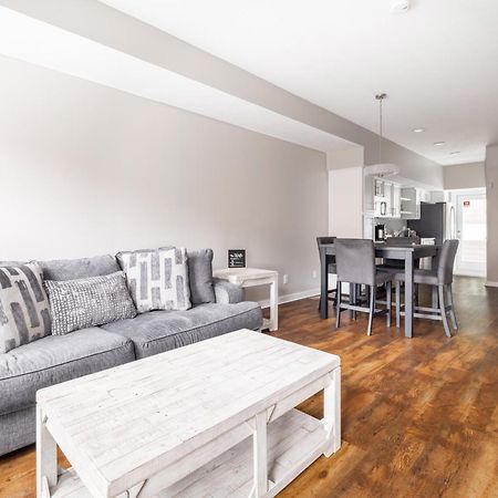 Luxury Downtown Townhome Unit 5 クリーブランド エクステリア 写真