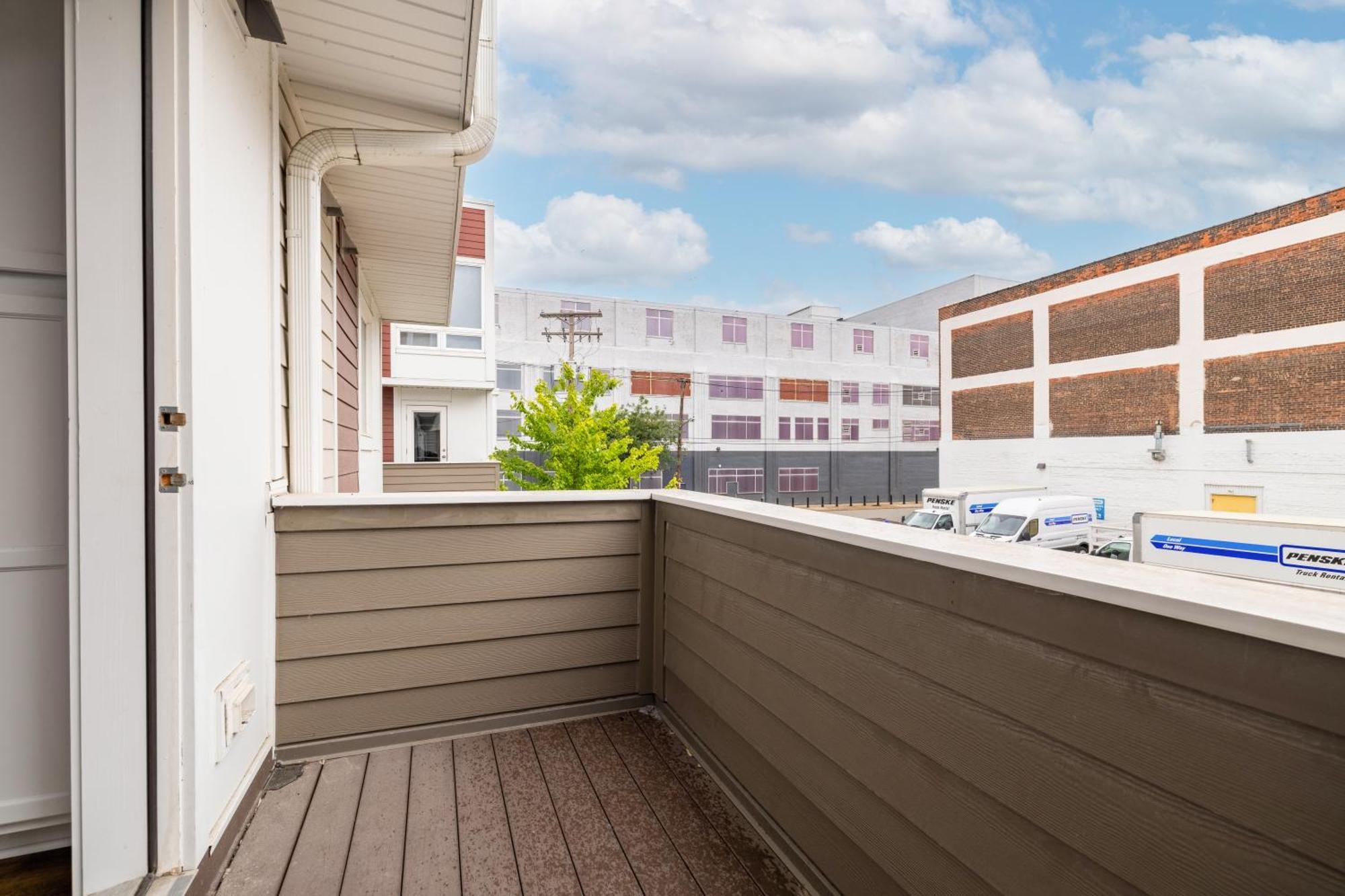 Luxury Downtown Townhome Unit 5 クリーブランド エクステリア 写真